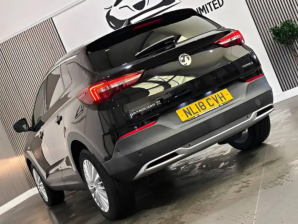 Used 2018 Vauxhall Grandland X Sport Nav Black - Interior and Exterior details 7