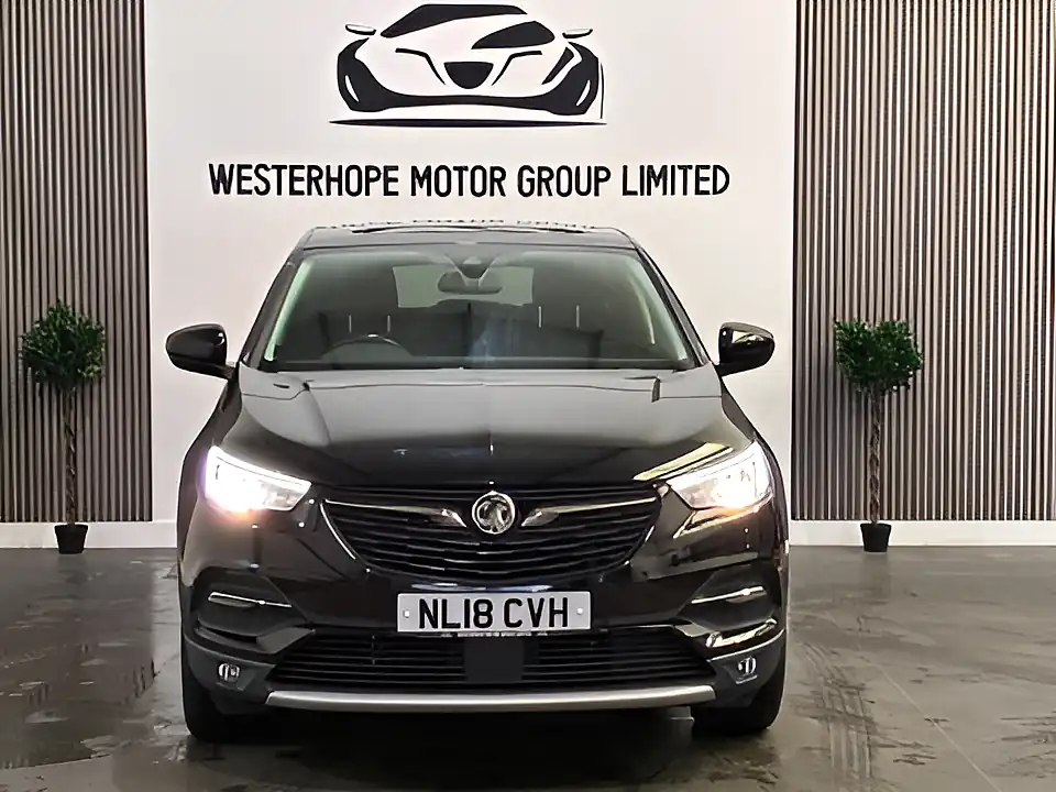 Used 2018 Vauxhall Grandland X Sport Nav Black - Interior and Exterior details 9