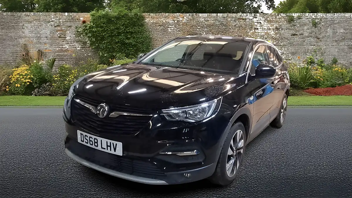 Used 2018 Vauxhall Grandland X Sport Nav Black - Interior and Exterior details 3