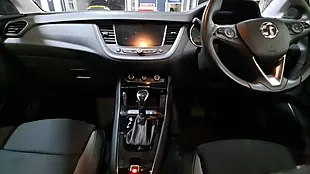 Used 2018 Vauxhall Grandland X Sport Nav Black - Interior and Exterior details 9