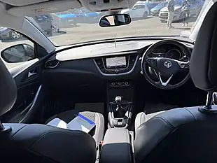 Used 2018 Vauxhall Grandland X Sport Nav Black - Interior and Exterior details 10