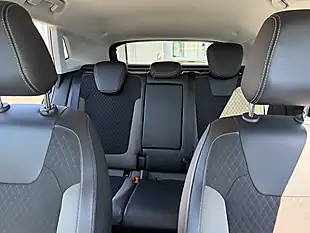 Used 2018 Vauxhall Grandland X Sport Nav Black - Interior and Exterior details 11