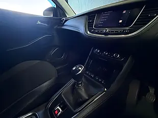 Used 2018 Vauxhall Grandland X Sport Nav Black - Interior and Exterior details 13