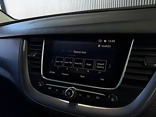 Used 2018 Vauxhall Grandland X Sport Nav Black - Interior and Exterior details 15