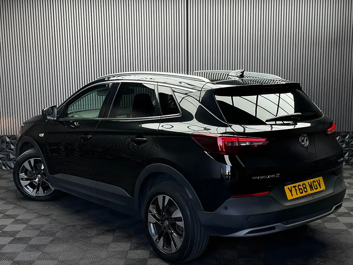 Used 2018 Vauxhall Grandland X Sport Nav Black - Interior and Exterior details 5