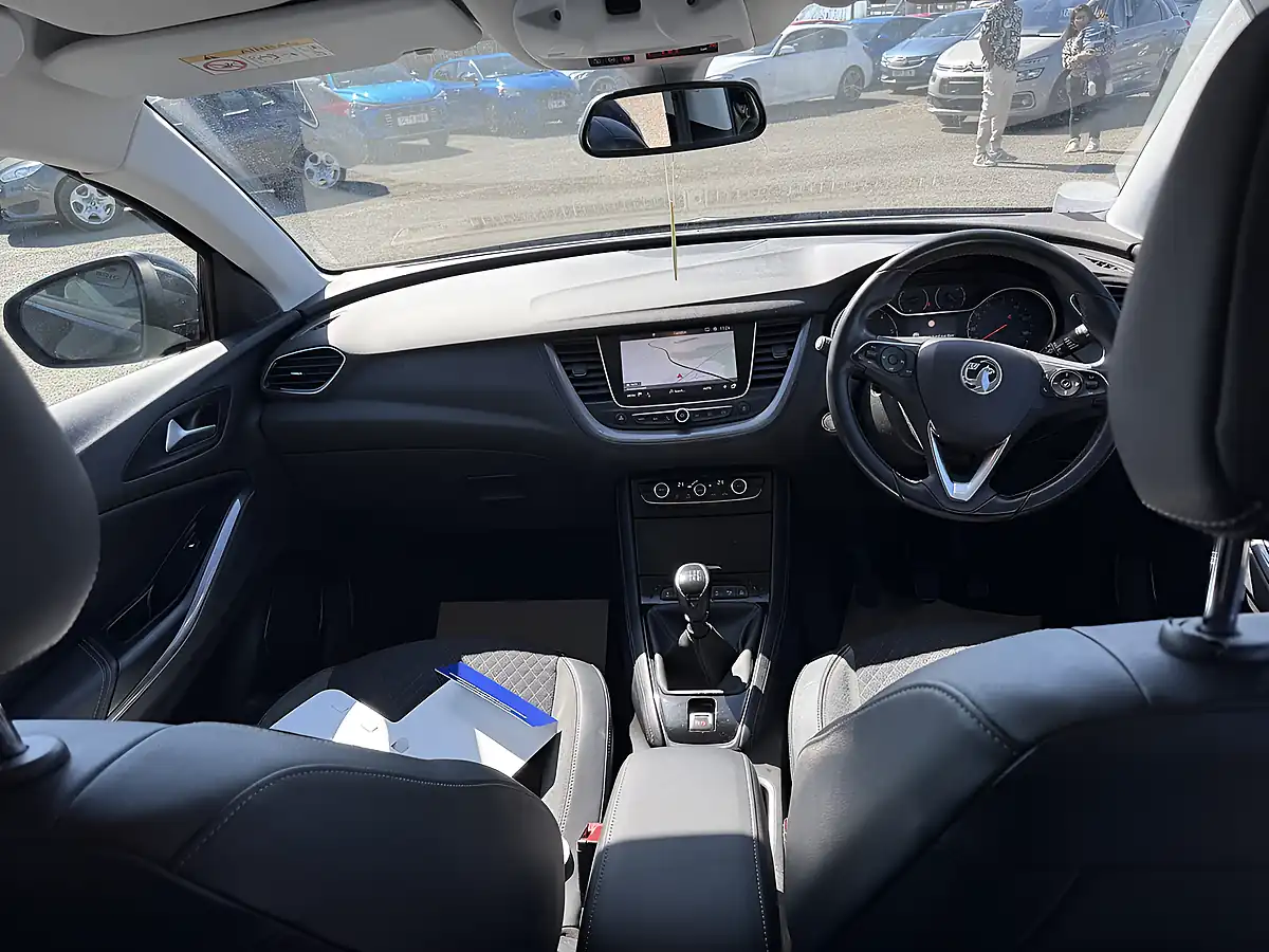 Used 2018 Vauxhall Grandland X Sport Nav Black - Interior and Exterior details 10