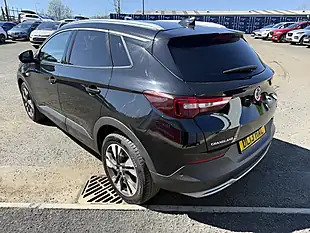 Used 2018 Vauxhall Grandland X Sport Nav Black - Interior and Exterior details 4