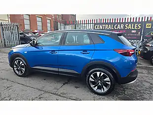 Used 2018 Vauxhall Grandland X Sport Nav Blue - Interior and Exterior details 11