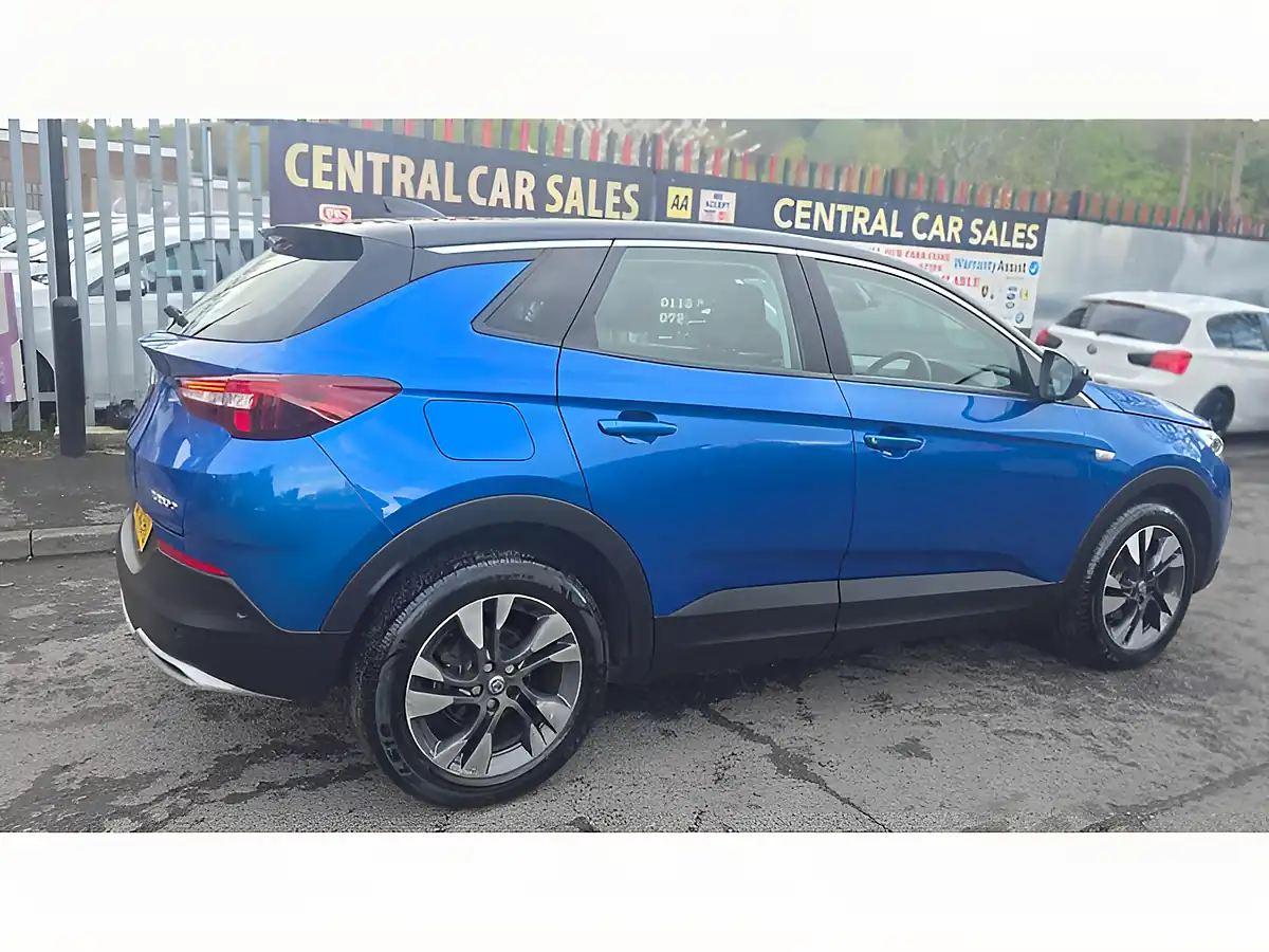 Used 2018 Vauxhall Grandland X Sport Nav Blue - Interior and Exterior details 8