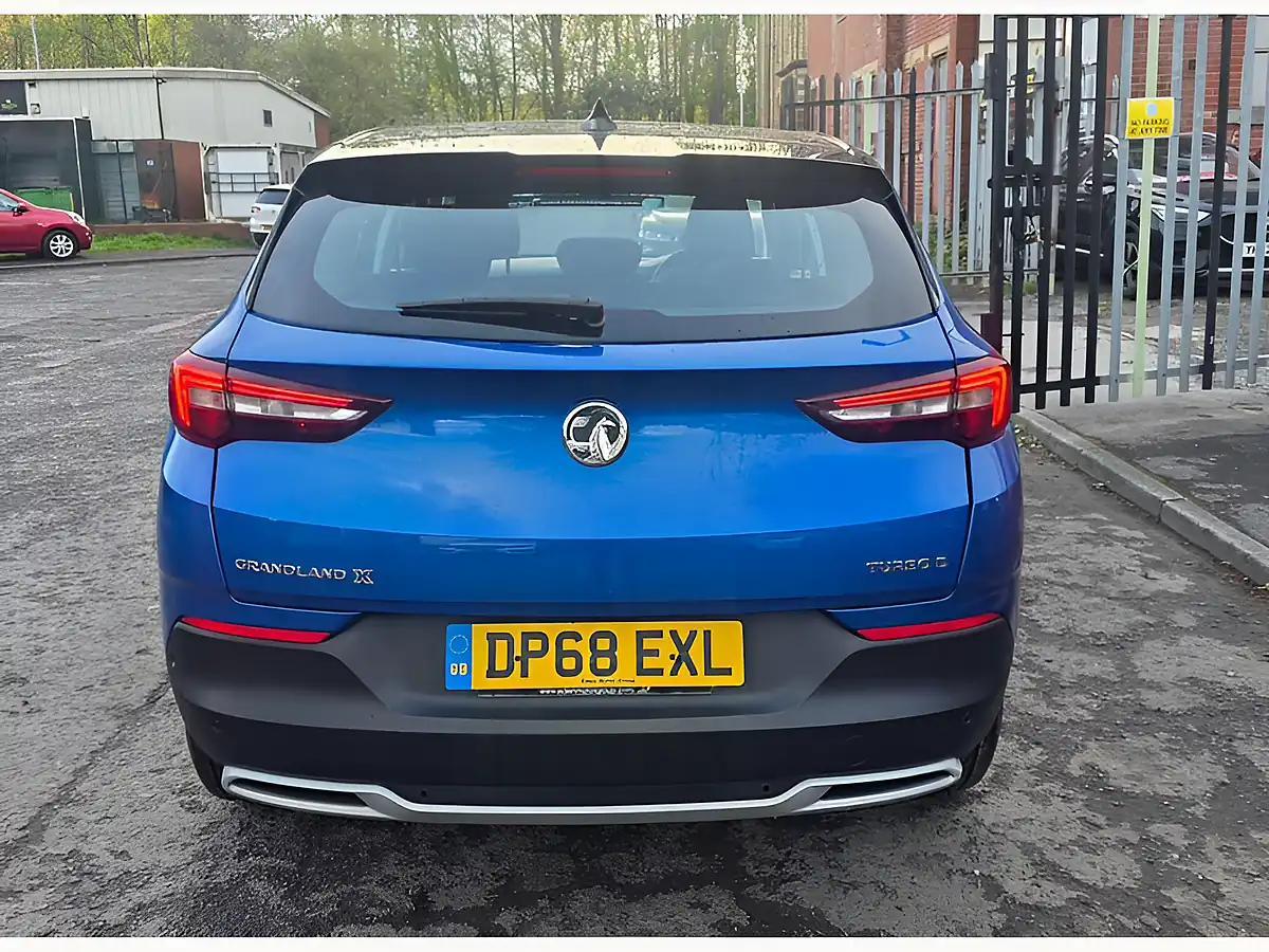 Used 2018 Vauxhall Grandland X Sport Nav Blue - Interior and Exterior details 9