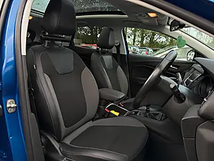 Used 2018 Vauxhall Grandland X Sport Nav Blue - Interior and Exterior details 10
