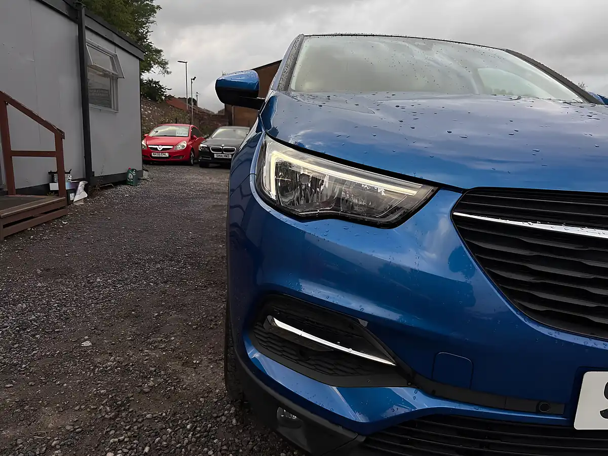 Used 2018 Vauxhall Grandland X Sport Nav Blue - Interior and Exterior details 17