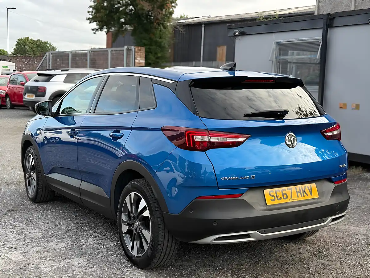 Used 2018 Vauxhall Grandland X Sport Nav Blue - Interior and Exterior details 5