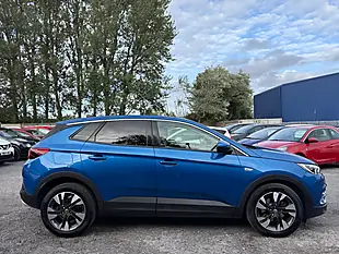 Used 2018 Vauxhall Grandland X Sport Nav Blue - Interior and Exterior details 9