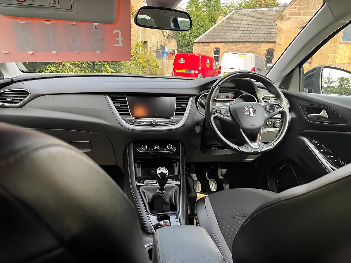 Used 2018 Vauxhall Grandland X Sport Nav Blue - Interior and Exterior details 14