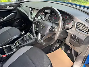 Used 2018 Vauxhall Grandland X Sport Nav Blue - Interior and Exterior details 17