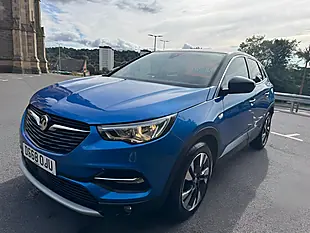 Used 2018 Vauxhall Grandland X Sport Nav Blue - Interior and Exterior details 3