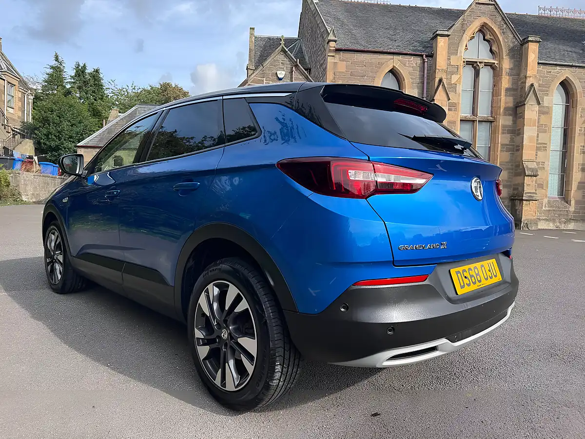 Used 2018 Vauxhall Grandland X Sport Nav Blue - Interior and Exterior details 4