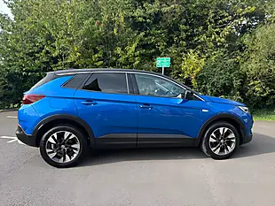Used 2018 Vauxhall Grandland X Sport Nav Blue - Interior and Exterior details 5