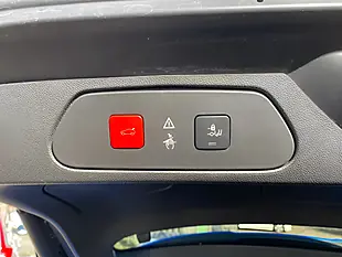 Used 2018 Vauxhall Grandland X Sport Nav Blue - Interior and Exterior details 18