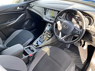Used 2018 Vauxhall Grandland X Sport Nav Blue - Interior and Exterior details 5