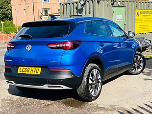 Used 2018 Vauxhall Grandland X Sport Nav Blue - Interior and Exterior details 7