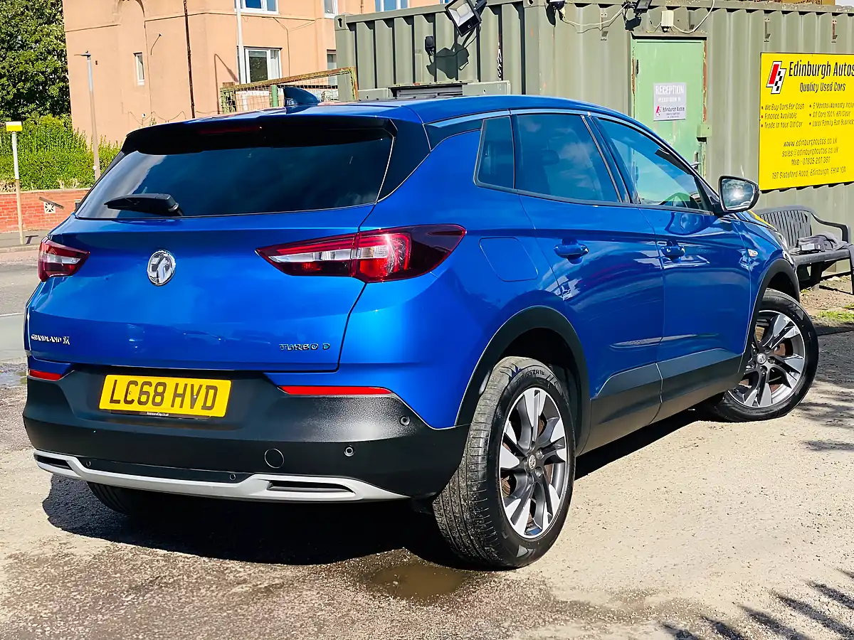 Used 2018 Vauxhall Grandland X Sport Nav Blue - Interior and Exterior details 7