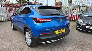 Used 2018 Vauxhall Grandland X Sport Nav Blue - Interior and Exterior details 5