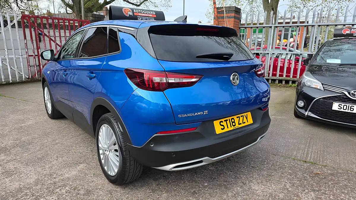 Used 2018 Vauxhall Grandland X Sport Nav Blue - Interior and Exterior details 5