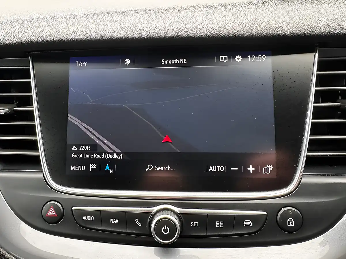 Used 2018 Vauxhall Grandland X Sport Nav Blue - Interior and Exterior details 14