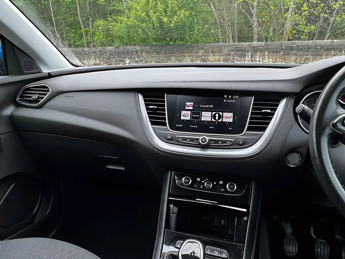 Used 2018 Vauxhall Grandland X Sport Nav Blue - Interior and Exterior details 16