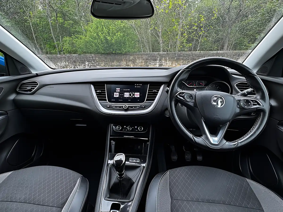Used 2018 Vauxhall Grandland X Sport Nav Blue - Interior and Exterior details 2