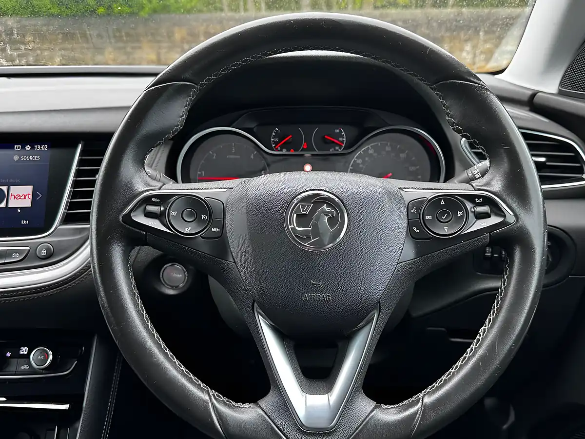 Used 2018 Vauxhall Grandland X Sport Nav Blue - Interior and Exterior details 6