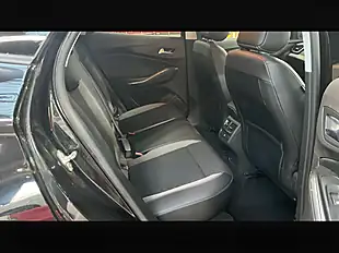 Used 2018 Vauxhall Grandland X Sport Nav Diamond Black - Interior and Exterior details 13