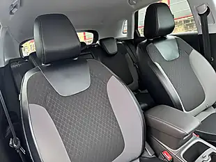 Used 2018 Vauxhall Grandland X Sport Nav Grey - Interior and Exterior details 12