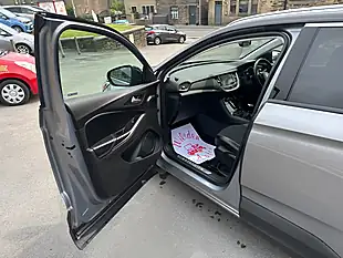 Used 2018 Vauxhall Grandland X Sport Nav Grey - Interior and Exterior details 14