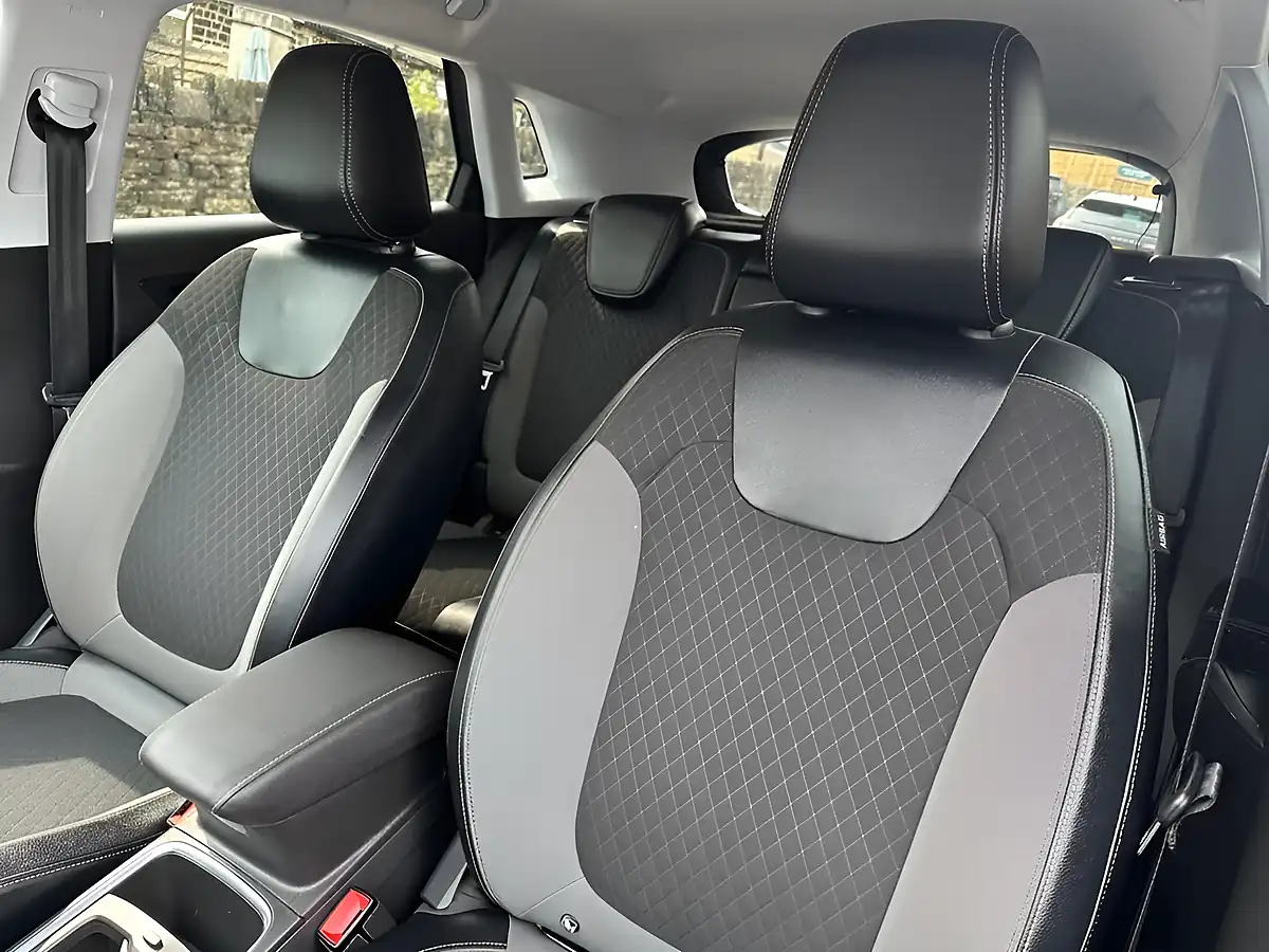 Used 2018 Vauxhall Grandland X Sport Nav Grey - Interior and Exterior details 17