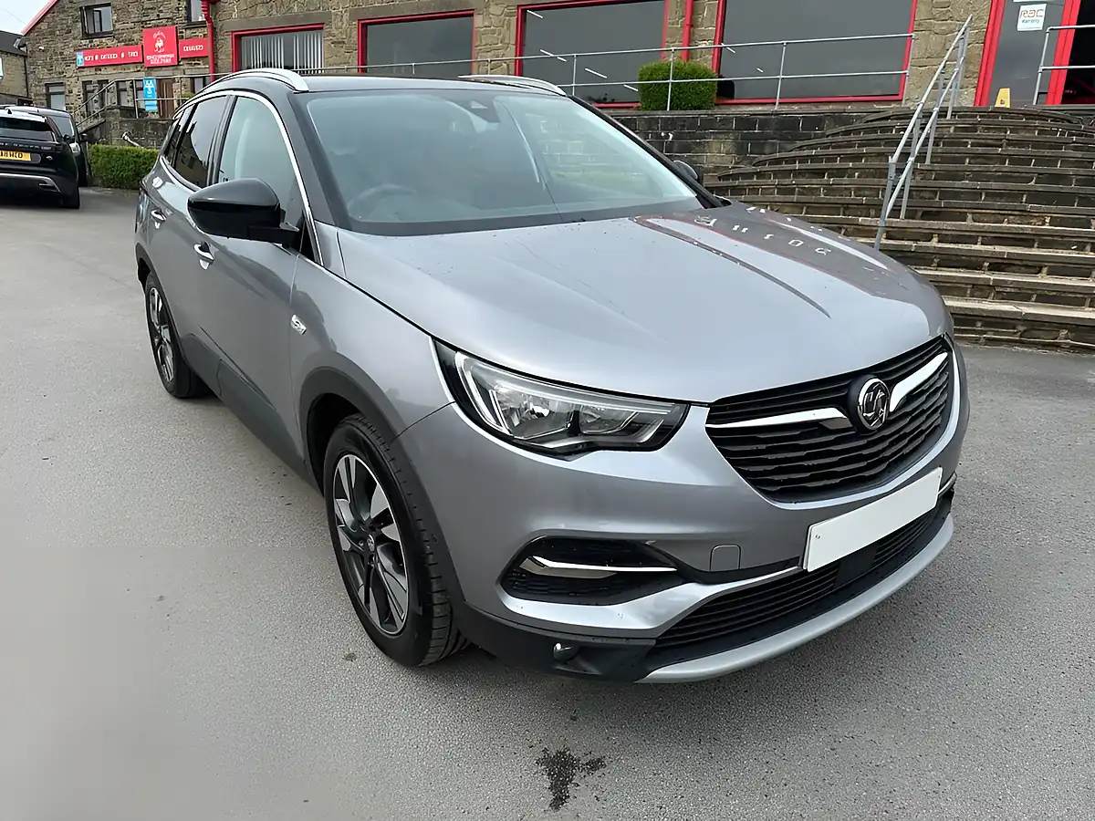 Used 2018 Vauxhall Grandland X Sport Nav Grey - Interior and Exterior details 2