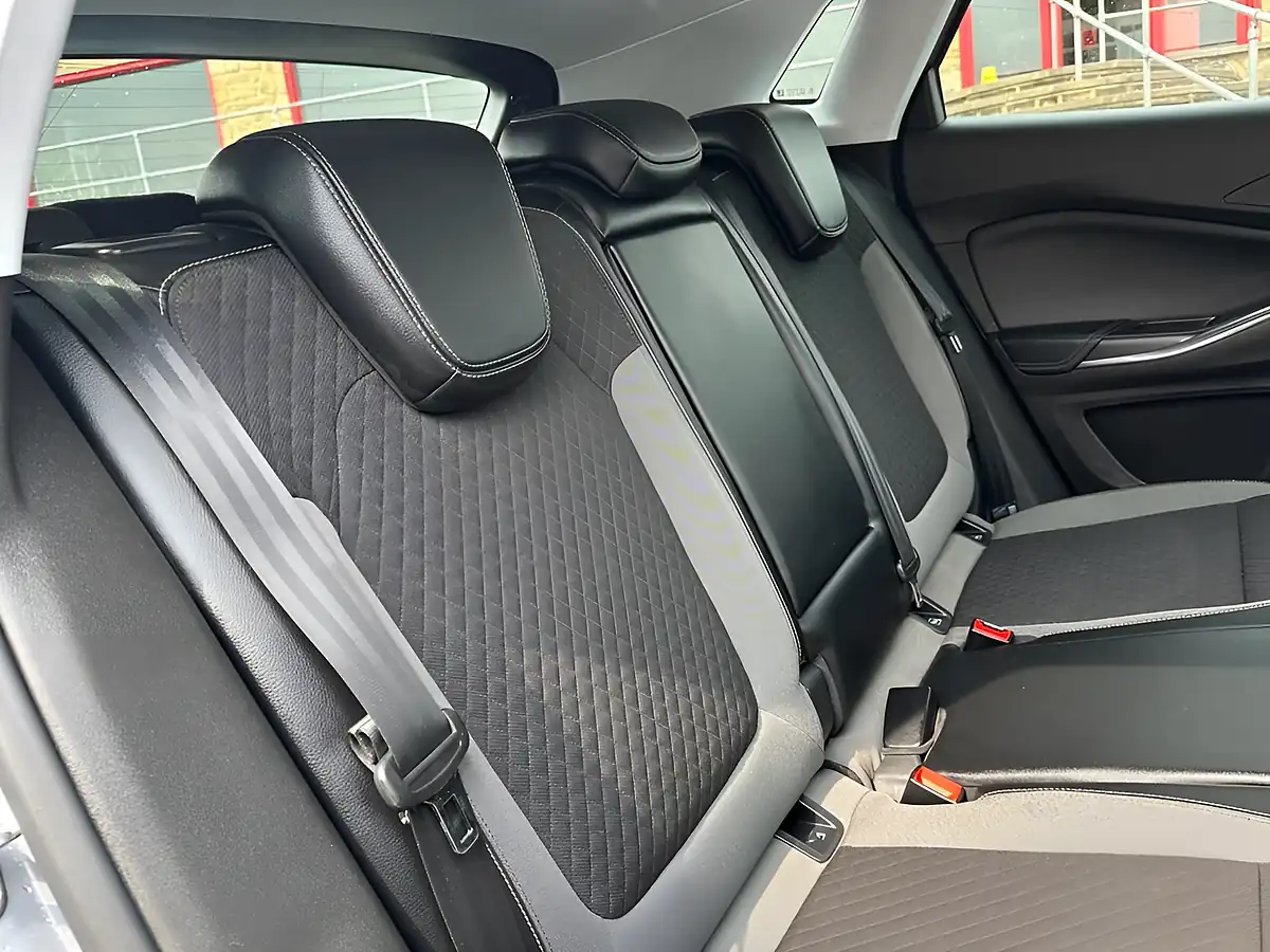 Used 2018 Vauxhall Grandland X Sport Nav Grey - Interior and Exterior details 20
