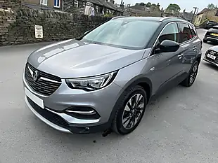 Used 2018 Vauxhall Grandland X Sport Nav Grey - Interior and Exterior details 4