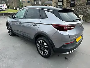 Used 2018 Vauxhall Grandland X Sport Nav Grey - Interior and Exterior details 6