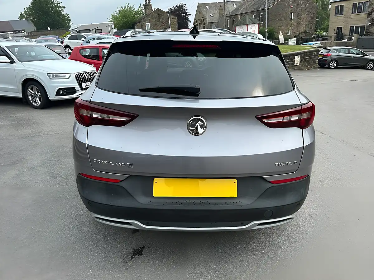 Used 2018 Vauxhall Grandland X Sport Nav Grey - Interior and Exterior details 7