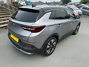 Used 2018 Vauxhall Grandland X Sport Nav Grey - Interior and Exterior details 8