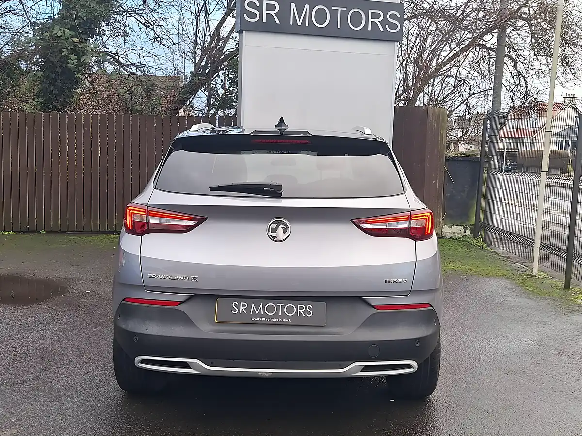 Used 2018 Vauxhall Grandland X Sport Nav Grey - Interior and Exterior details 5