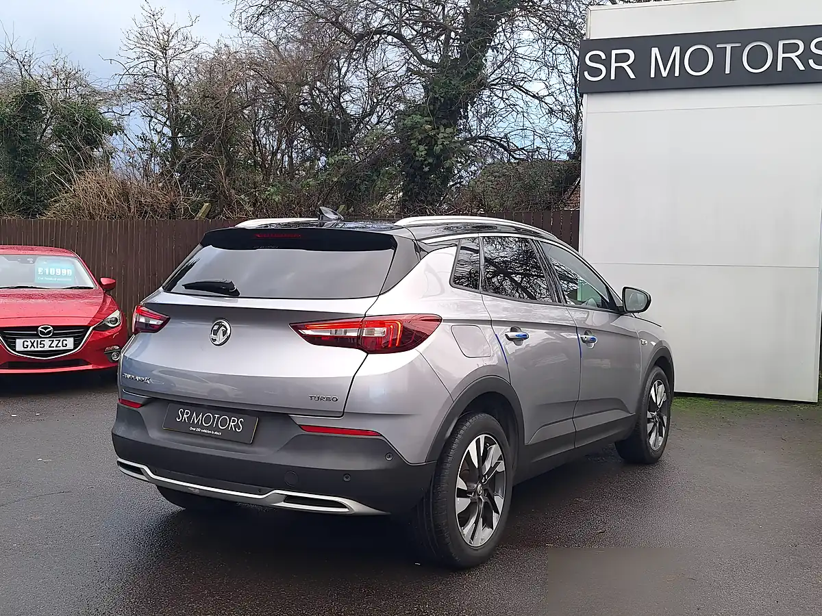 Used 2018 Vauxhall Grandland X Sport Nav Grey - Interior and Exterior details 8