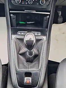 Used 2018 Vauxhall Grandland X Sport Nav Grey - Interior and Exterior details 9