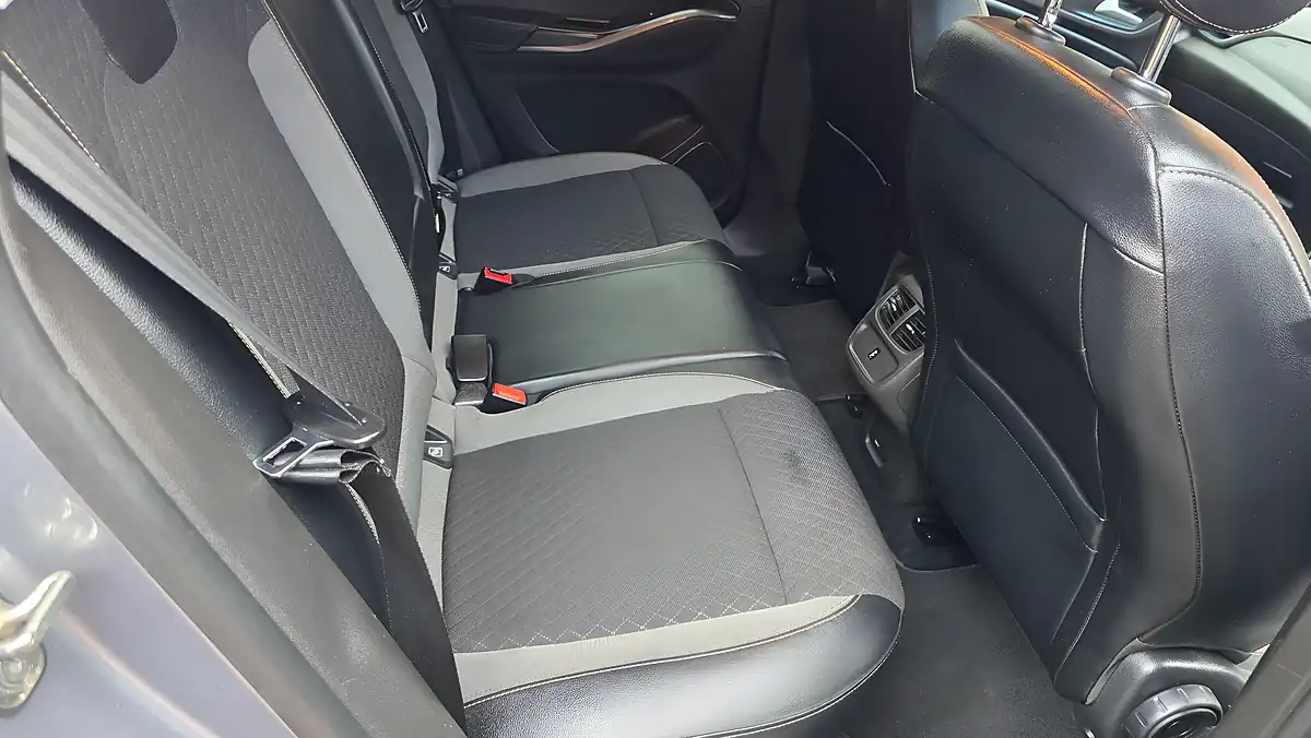 Used 2018 Vauxhall Grandland X Sport Nav Grey - Interior and Exterior details 18