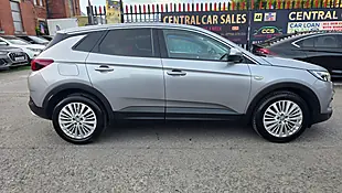 Used 2018 Vauxhall Grandland X Sport Nav Grey - Interior and Exterior details 6