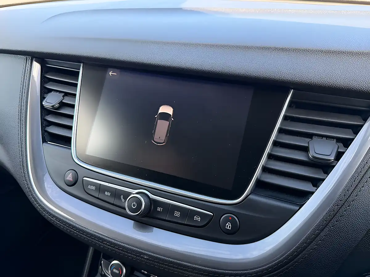 Used 2018 Vauxhall Grandland X Sport Nav Grey - Interior and Exterior details 14