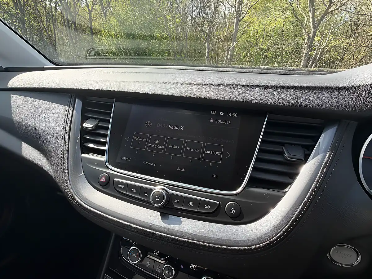 Used 2018 Vauxhall Grandland X Sport Nav Grey - Interior and Exterior details 16